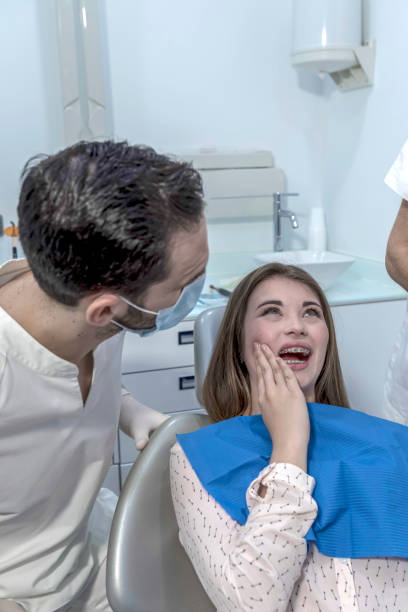 Best Cracked Tooth Emergency Dentist  in Twinsburg Heights, OH